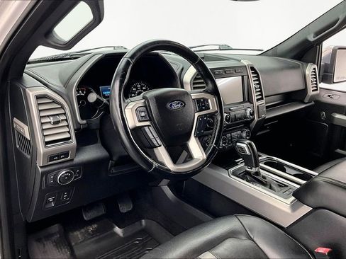 Used 2018 Ford F150 Platinum w/ Equipment Group 701A Luxury image 14