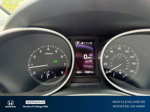 Used 2017 Hyundai Santa Fe Sport FWD image 17