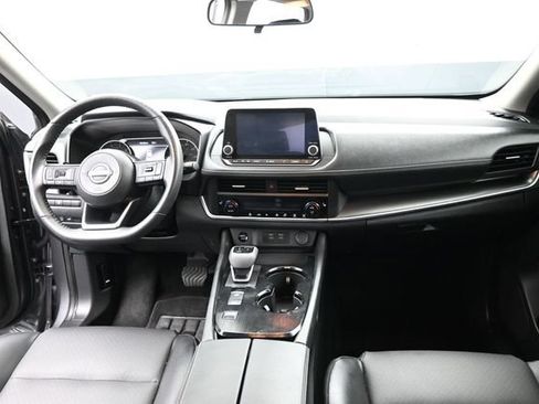 Used 2024 Nissan Rogue SV w/ SV Premium Package FWD image 22