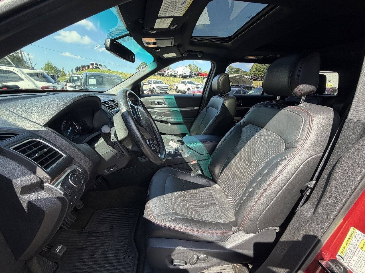 Used 2016 Ford Explorer Sport w/ Equipment Group 401A AWD/4WD image 11