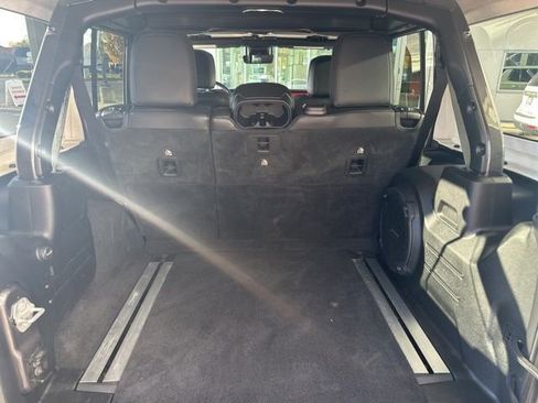 Used 2021 Jeep Wrangler Unlimited Rubicon image 28