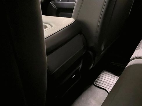 Used 2019 Chevrolet Silverado 1500 Custom image 10