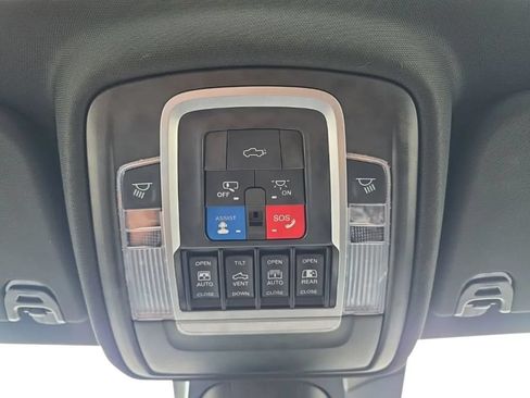 Used 2020 RAM 1500 Limited AWD/4WD image 35