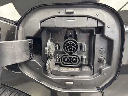 Used 2024 Toyota bZ4X XLE image 11