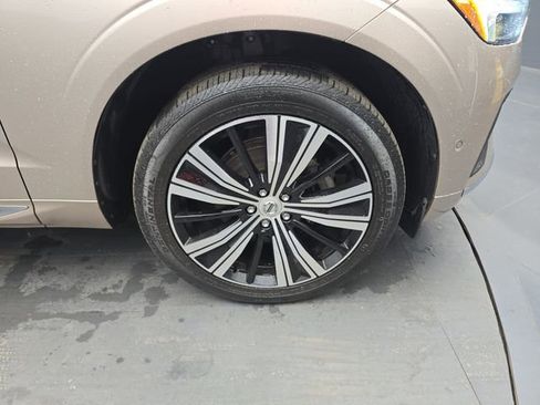Used 2023 Volvo XC60 B5 Plus w/ Protection Package Premier FWD image 13