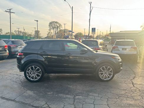 Used 2016 Land Rover Range Rover Evoque SE image 4
