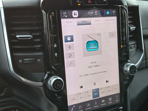 Used 2025 RAM 1500 Laramie w/ Sport Appearance Package image 24