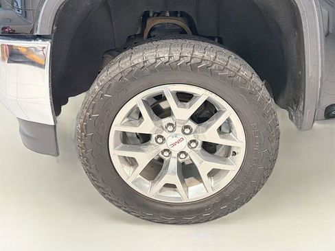 Used 2018 GMC Sierra 1500 SLT w/ SLT Premium Package image 25