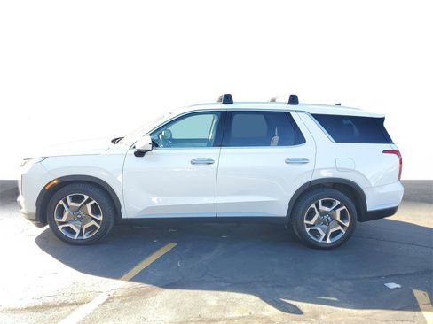 Used 2023 Hyundai Palisade SEL w/ Premium Package image 4