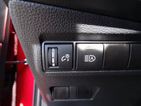 Used 2023 Toyota Corolla Cross XLE image 15