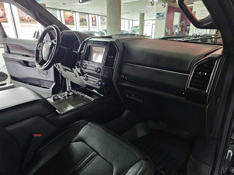 Used 2018 Ford Expedition Max Limited AWD/4WD image 34