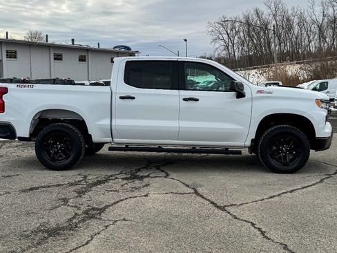 Used 2023 Chevrolet Silverado 1500 LT Trail Boss w/ Convenience Package II image 2