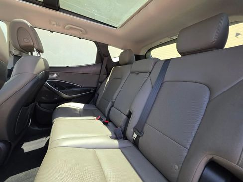 Used 2017 Hyundai Santa Fe Sport FWD image 12