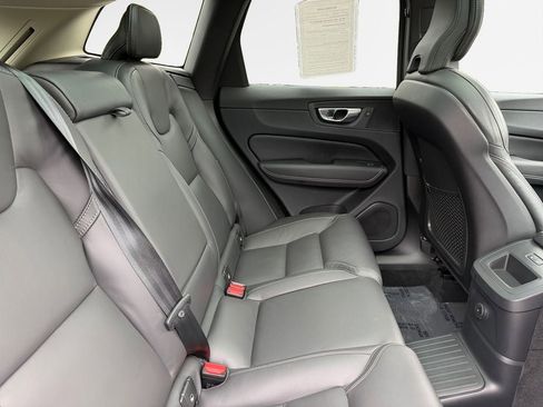 Used 2023 Volvo XC60 T8 Ultimate AWD/4WD image 29