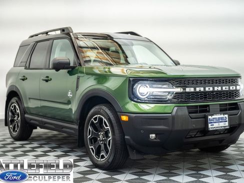Certified 2025 Ford Bronco Sport Outer Banks w/ Outer Banks Tech Package+ AWD/4WD image 1