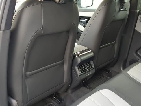 New 2026 Land Rover Range Rover Evoque Dynamic SE image 18