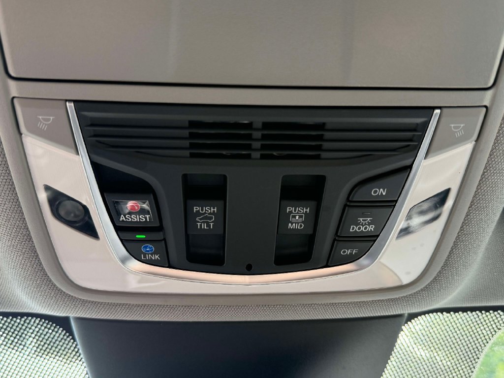 Certified 2023 Acura MDX w/ Advance Package AWD/4WD image 29