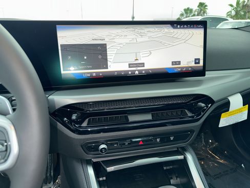 New 2026 BMW 230i Coupe w/ Premium Package RWD image 17