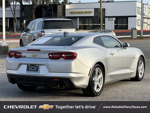 Used 2019 Chevrolet Camaro LT image 6