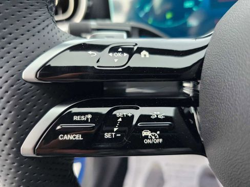 Used 2024 Mercedes-Benz C 300 4MATIC Sedan image 32