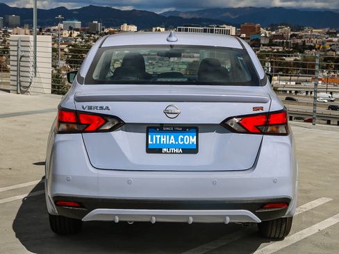 New 2025 Nissan Versa SR w/ Trunk Package FWD image 7