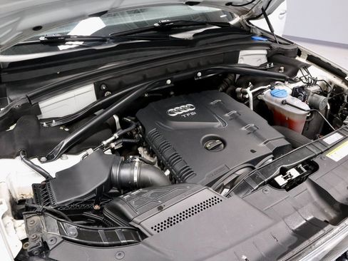 Used 2017 Audi Q5 2.0T Premium image 19