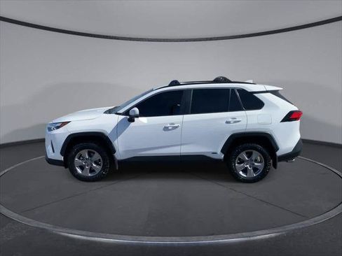 Certified 2024 Toyota RAV4 LE AWD/4WD image 5