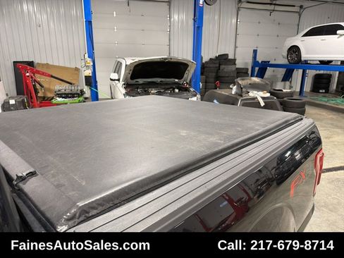 Used 2015 Ford F150 Platinum w/ Equipment Group 701A Luxury image 37