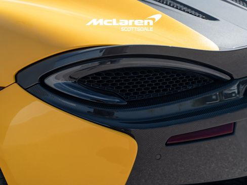Used 2017 McLaren 570S Coupe RWD image 26