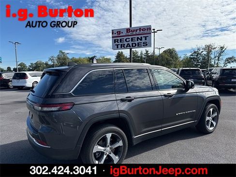 Used 2023 Jeep Grand Cherokee 4WD 4xe w/ Luxury Tech Group II image 3