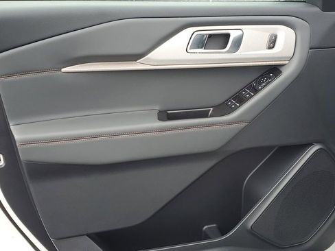 New 2026 Ford Explorer Active image 26