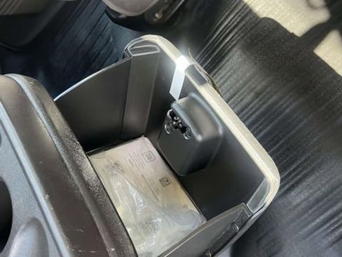 Used 2024 Chevrolet Express 2500 w/ Driver Convenience Package image 33