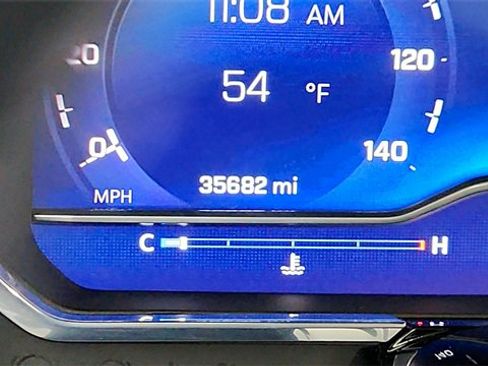 Used 2024 Chevrolet Silverado 2500 LT w/ Convenience Package image 15