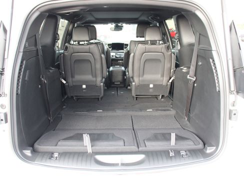 New 2026 Chrysler Pacifica Select image 28
