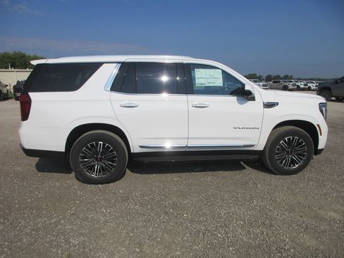 New 2026 GMC Yukon Elevation w/ Elevation Premium Package AWD/4WD image 3