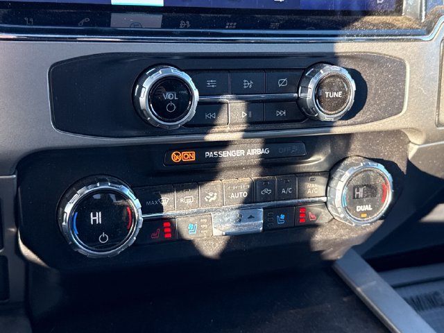 Used 2022 Ford F450 Lariat w/ Lariat Ultimate Package AWD/4WD image 36