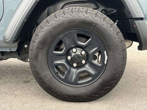 Used 2024 Jeep Wrangler Sport image 11