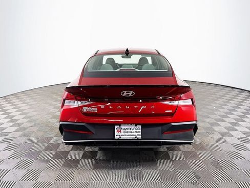New 2025 Hyundai Elantra SEL FWD image 7