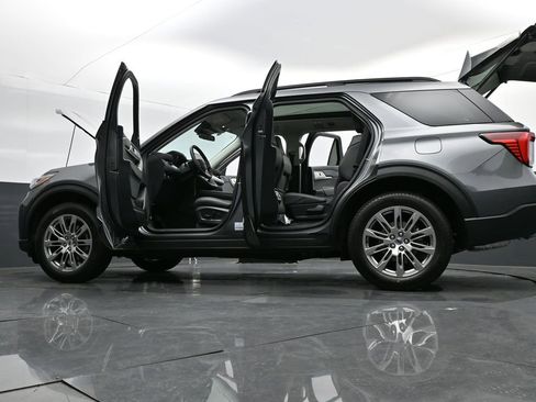 New 2026 Ford Explorer Active w/ Active Comfort Package image 41