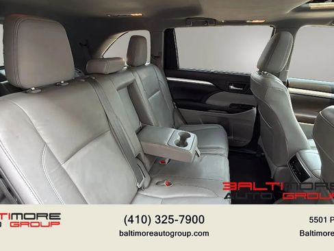 Used 2015 Toyota Highlander XLE AWD/4WD image 25