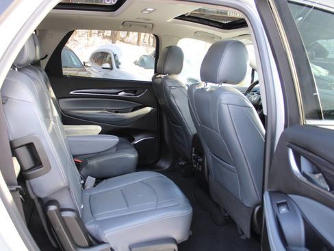 Used 2018 Buick Enclave Premium w/ Experience Buick Package image 32