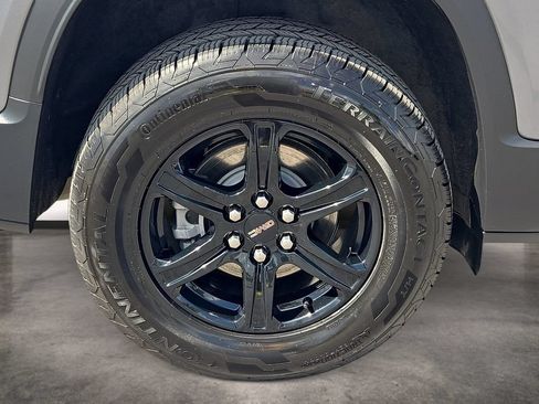 Used 2021 GMC Acadia AT4 w/ Preferred Package AWD/4WD image 7