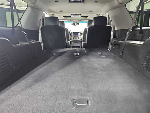 Used 2016 GMC Yukon XL Denali image 19