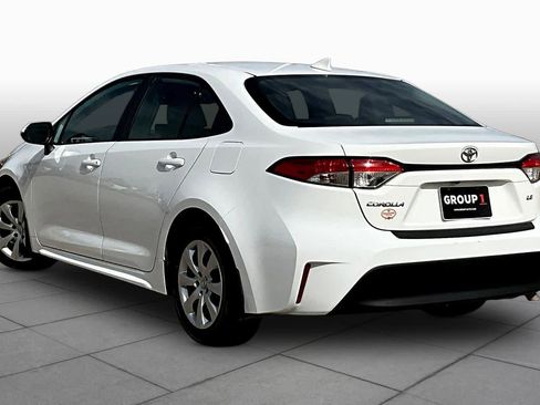 Used 2025 Toyota Corolla LE image 12