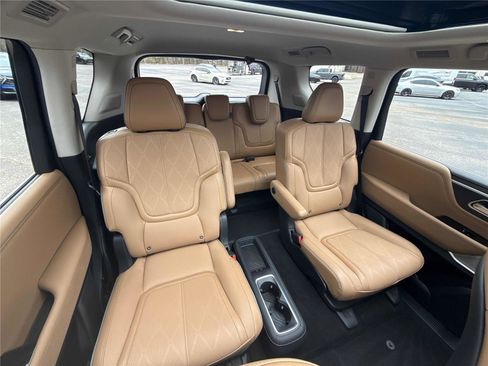 Certified 2025 INFINITI QX80 Sensory image 28