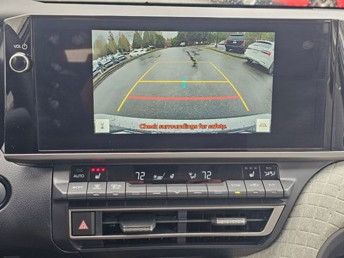 Used 2026 Toyota Camry XLE image 14