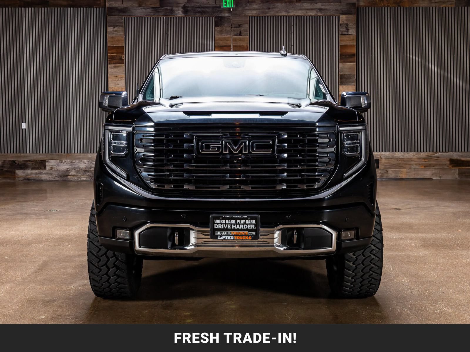 Used 2023 GMC Sierra 1500 Denali Ultimate AWD/4WD image 3