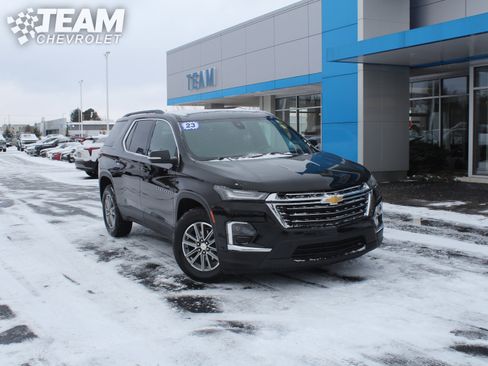 Certified 2023 Chevrolet Traverse LT image 2