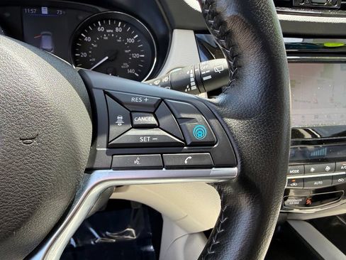 Certified 2022 Nissan Rogue Sport SL w/ Premium Package AWD/4WD image 29