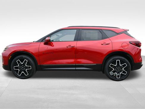 Used 2023 Chevrolet Blazer RS w/ Driver Confidence II Package AWD/4WD image 4